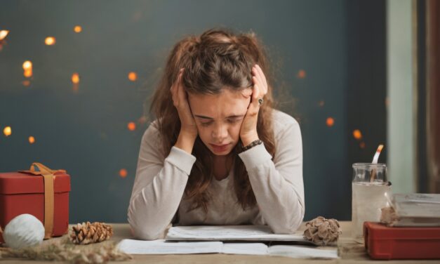 Holiday Stress Solutions: Tackling Common Family Problems for a Drama-Free Celebration!
