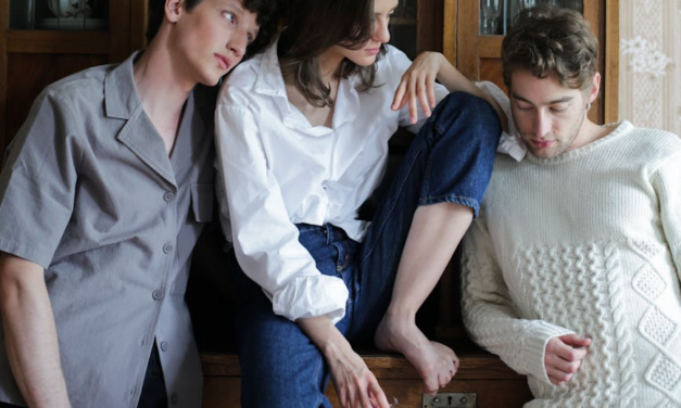 Polyamorous Relationships: Are They REALLY Better Than Monogamy?